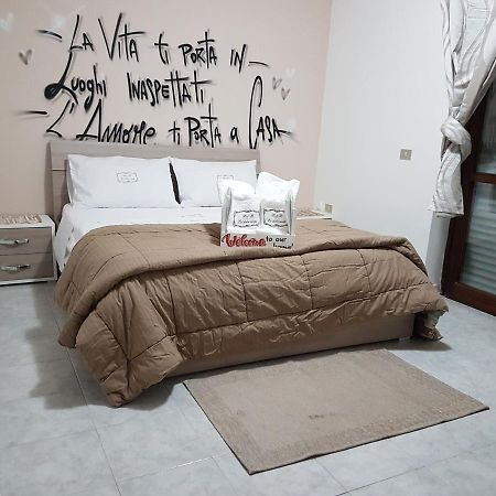 B&B La Dolce Notte 圣马里亚卡普阿韦泰雷 外观 照片